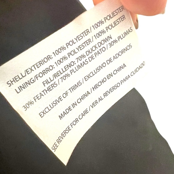 Woolrich duck down vest women’s size large quilted black excellent condition - Picture 8 of 8